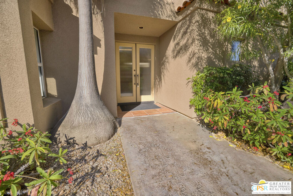 164 Lake Shore Drive - Photo 2