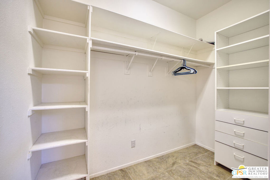 164 Lake Shore Drive - Photo 8