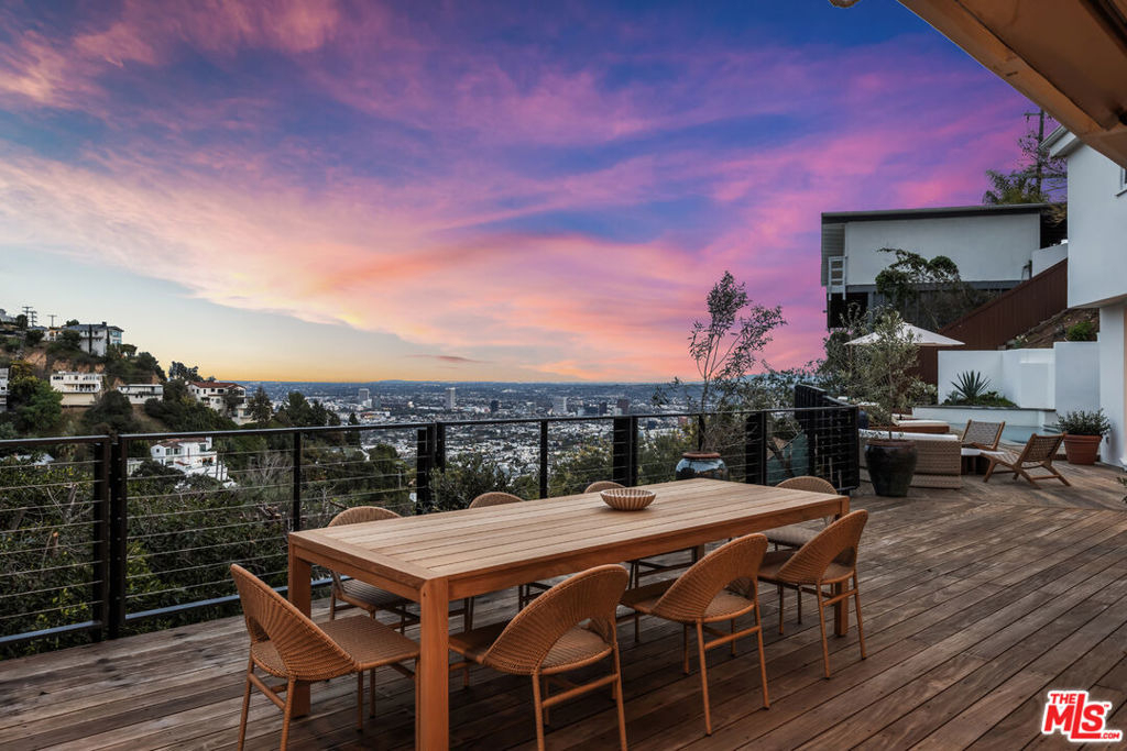 1568 Viewsite Drive - Photo 37