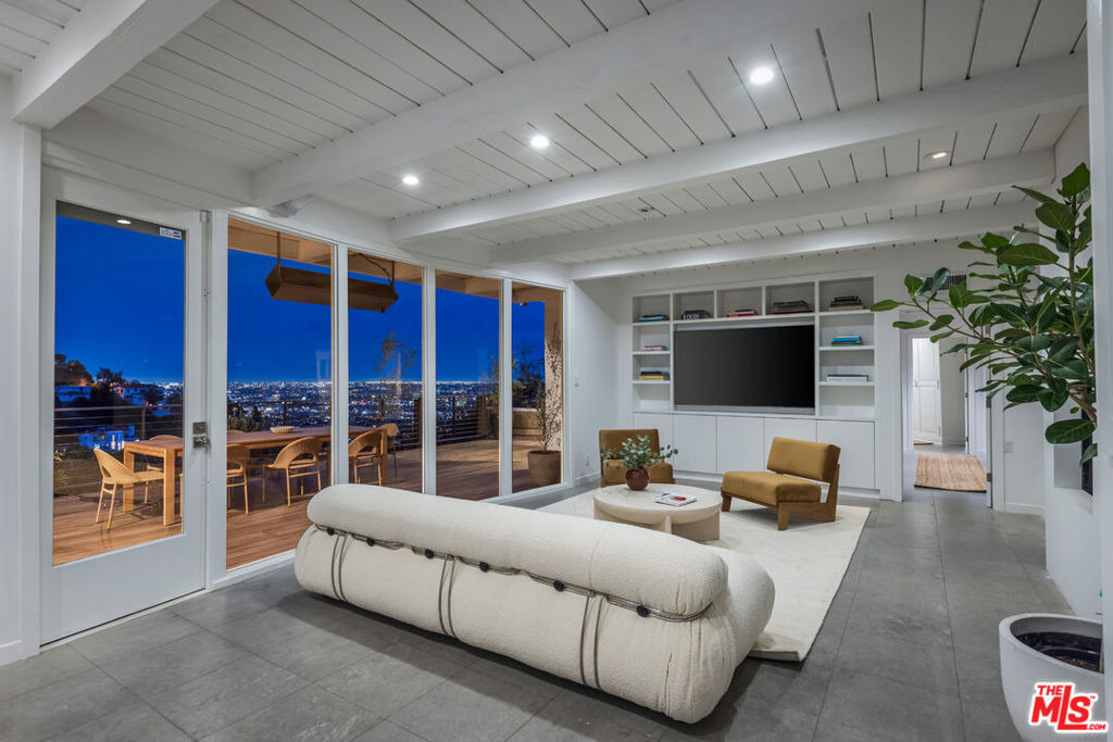 1568 Viewsite Drive - Photo 38