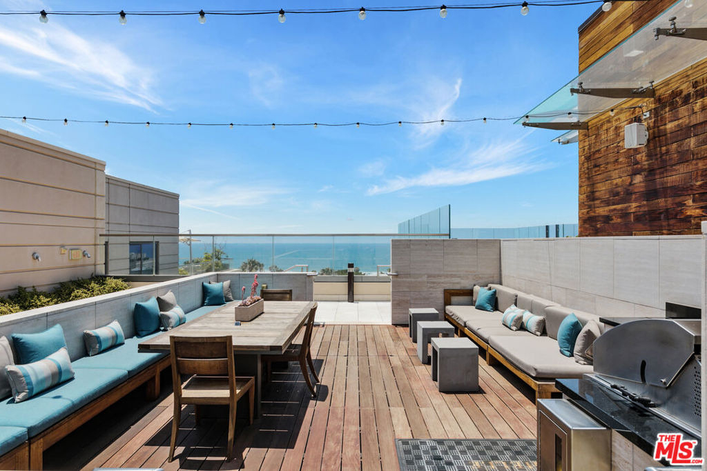 1755 Ocean Avenue - Photo 17