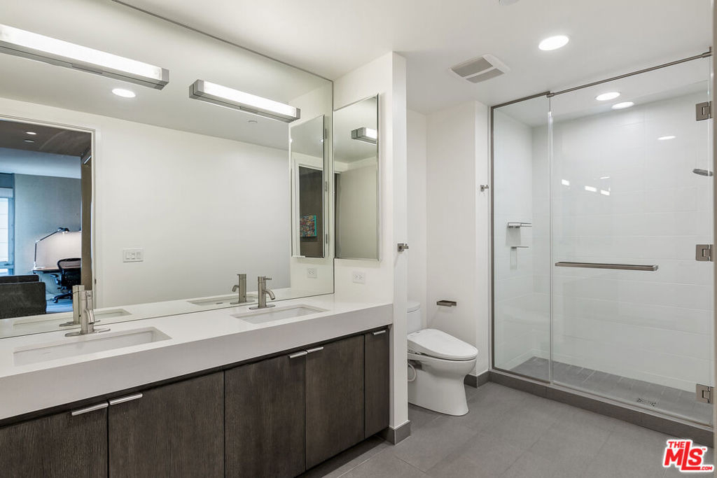 1755 Ocean Avenue - Photo 15