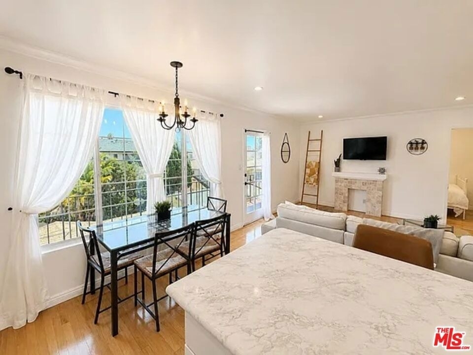 1028 12th Street - Photo 6