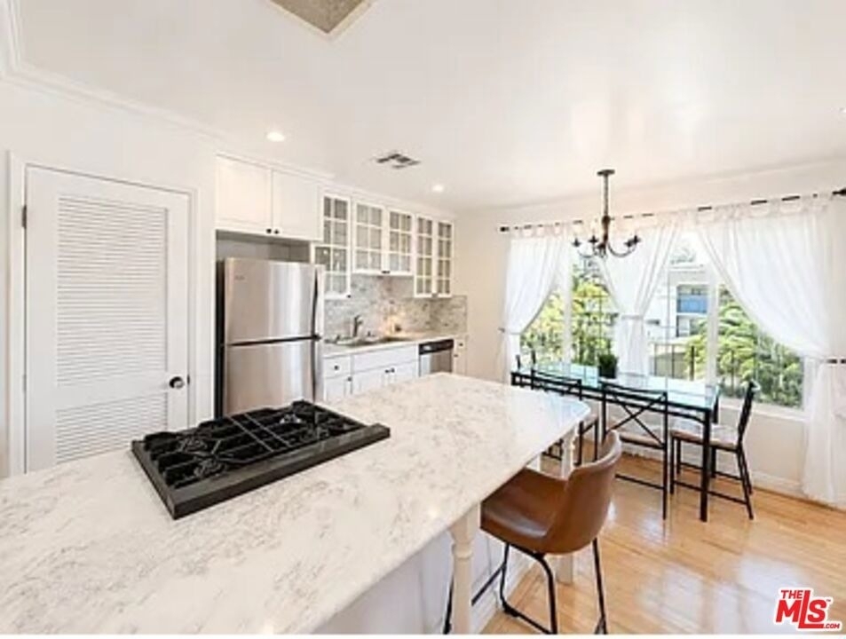 1028 12th Street - Photo 4