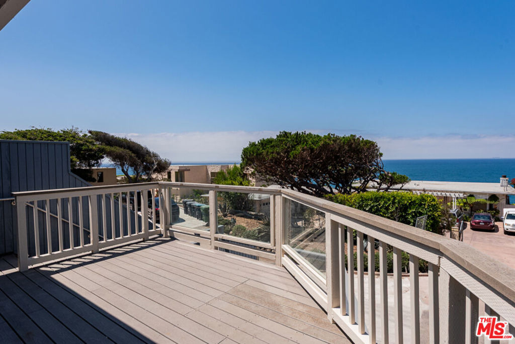 7273 Birdview Avenue - Photo 8