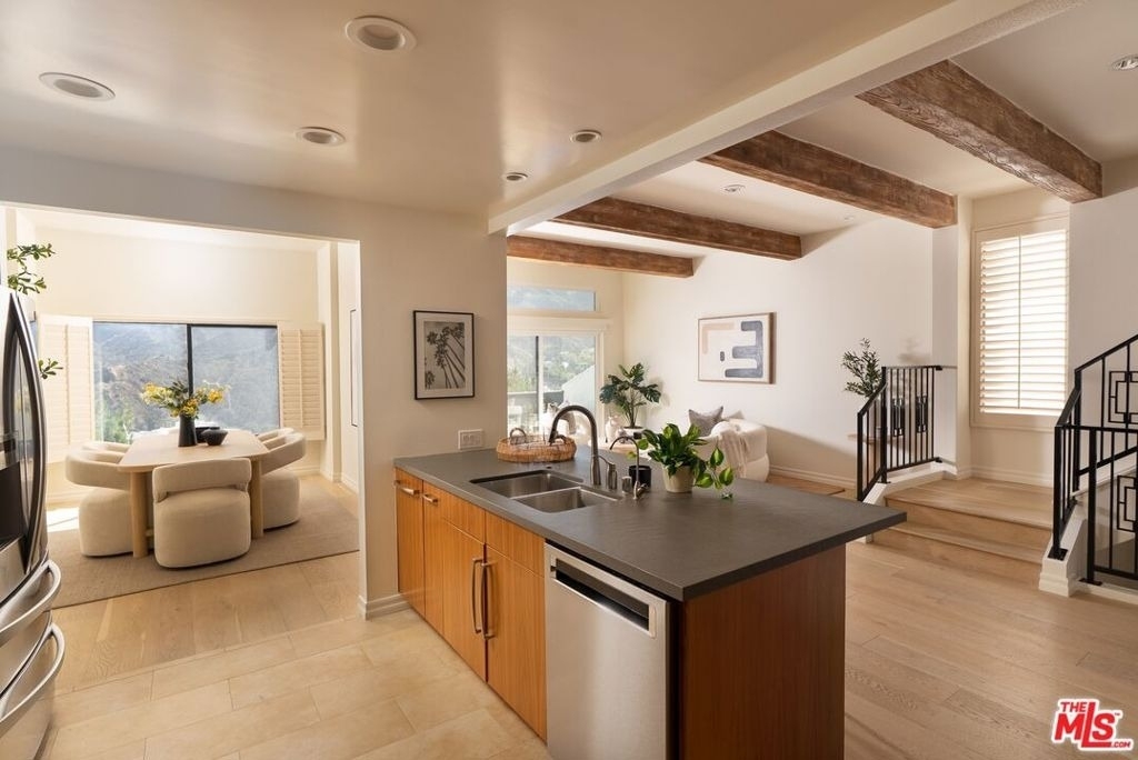 1692 Michael Lane - Photo 6