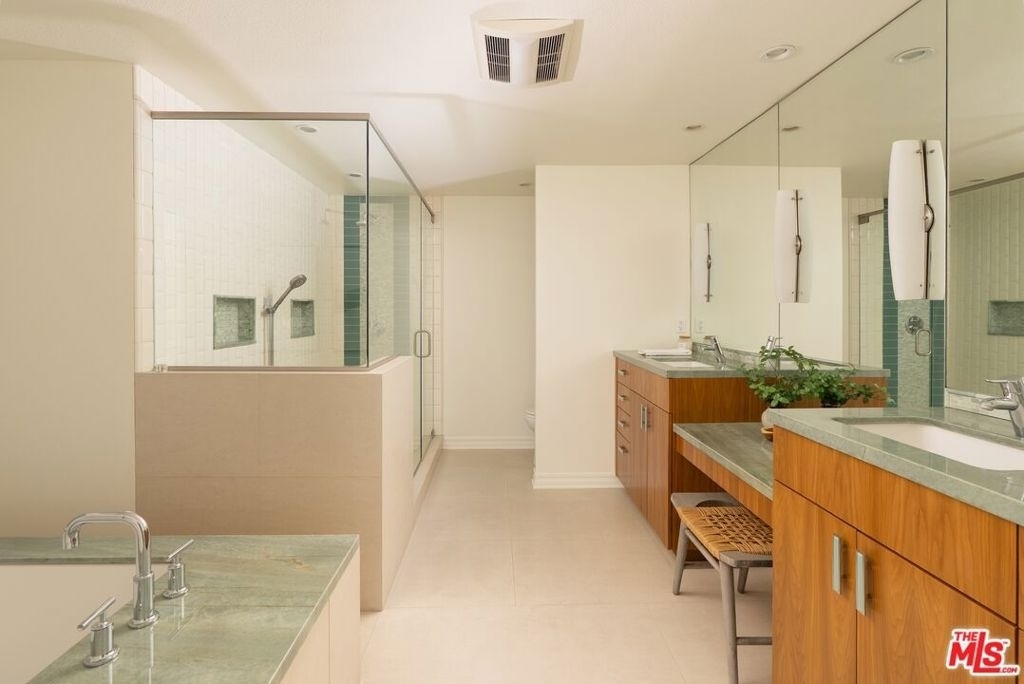 1692 Michael Lane - Photo 12