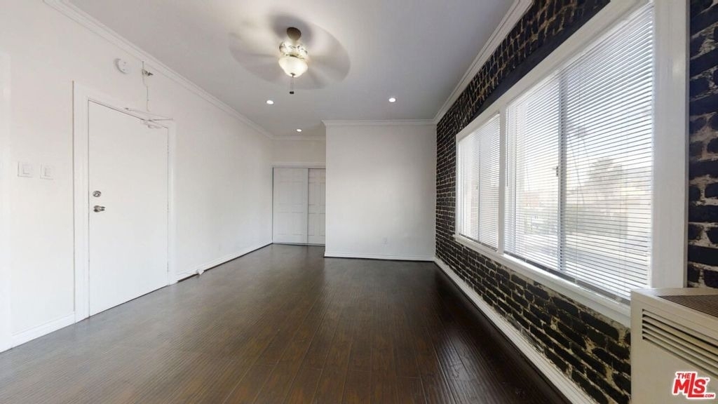 738 New Hampshire Avenue - Photo 4
