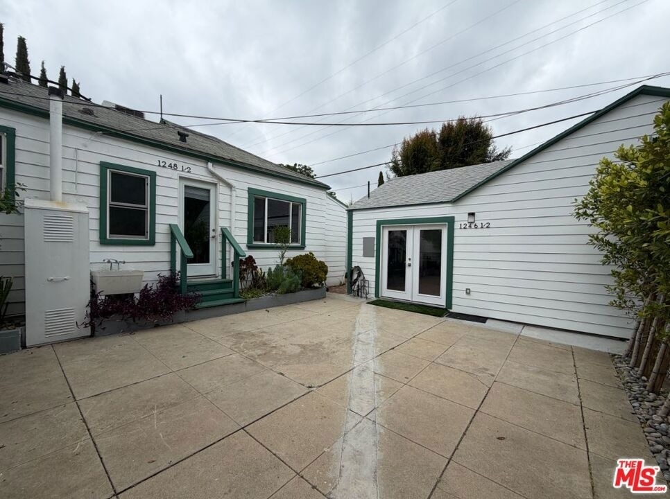 1246 N El Centro Avenue - Photo 1
