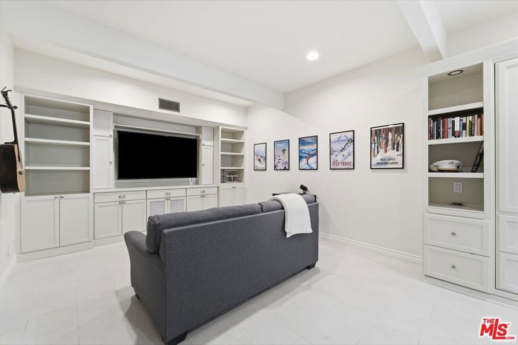 1544 Michael Lane - Photo 15