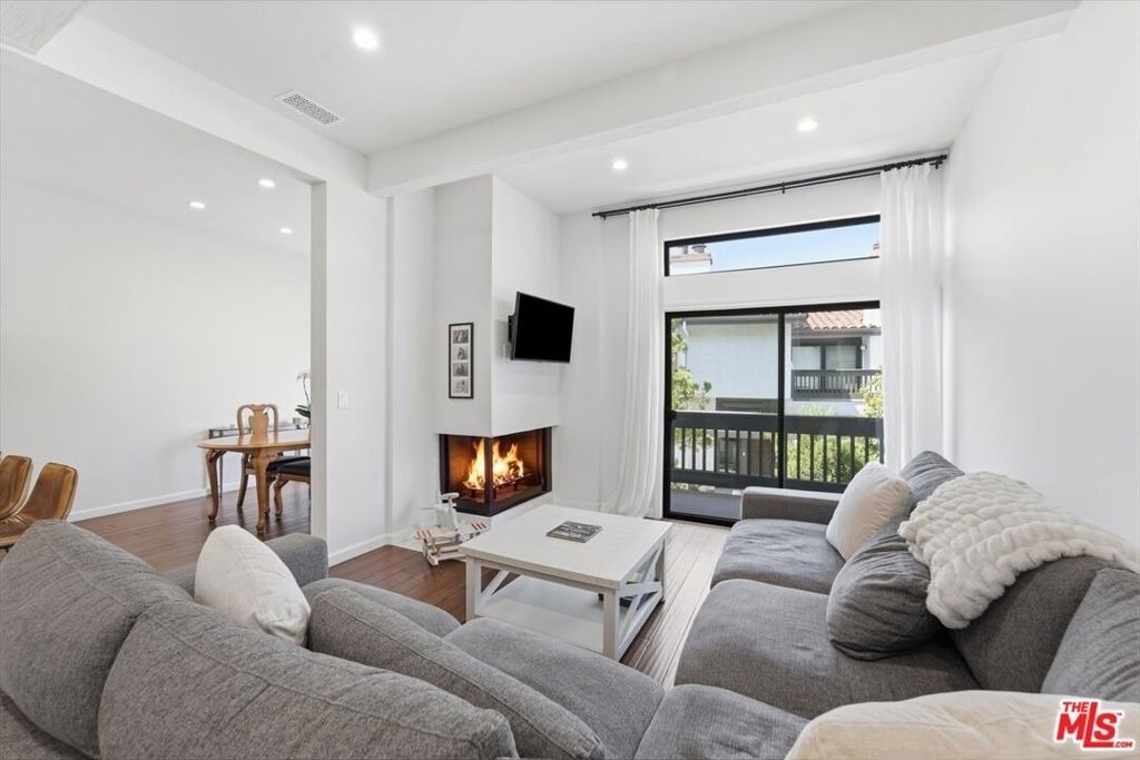 1544 Michael Lane - Photo 2