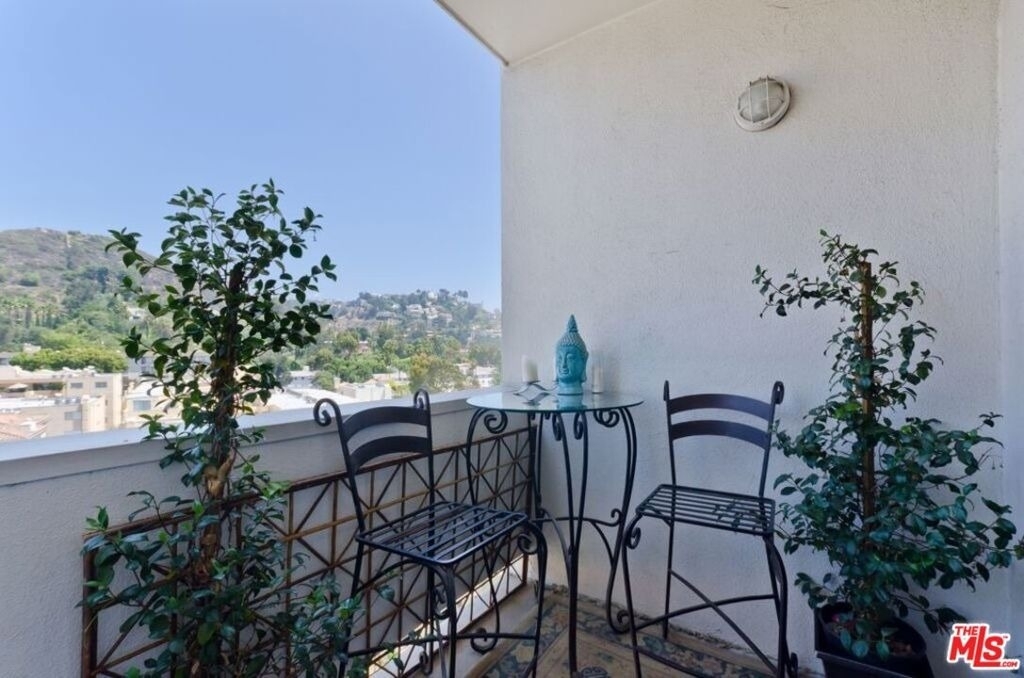 7250 Franklin Avenue - Photo 37
