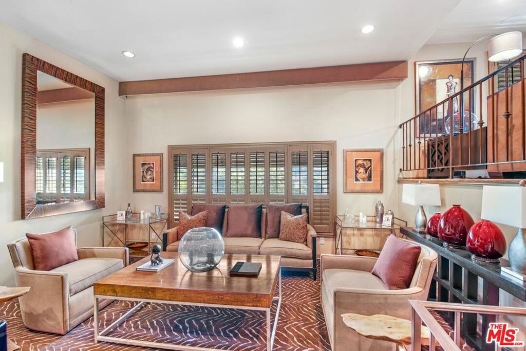 3200 Primera Avenue - Photo 3