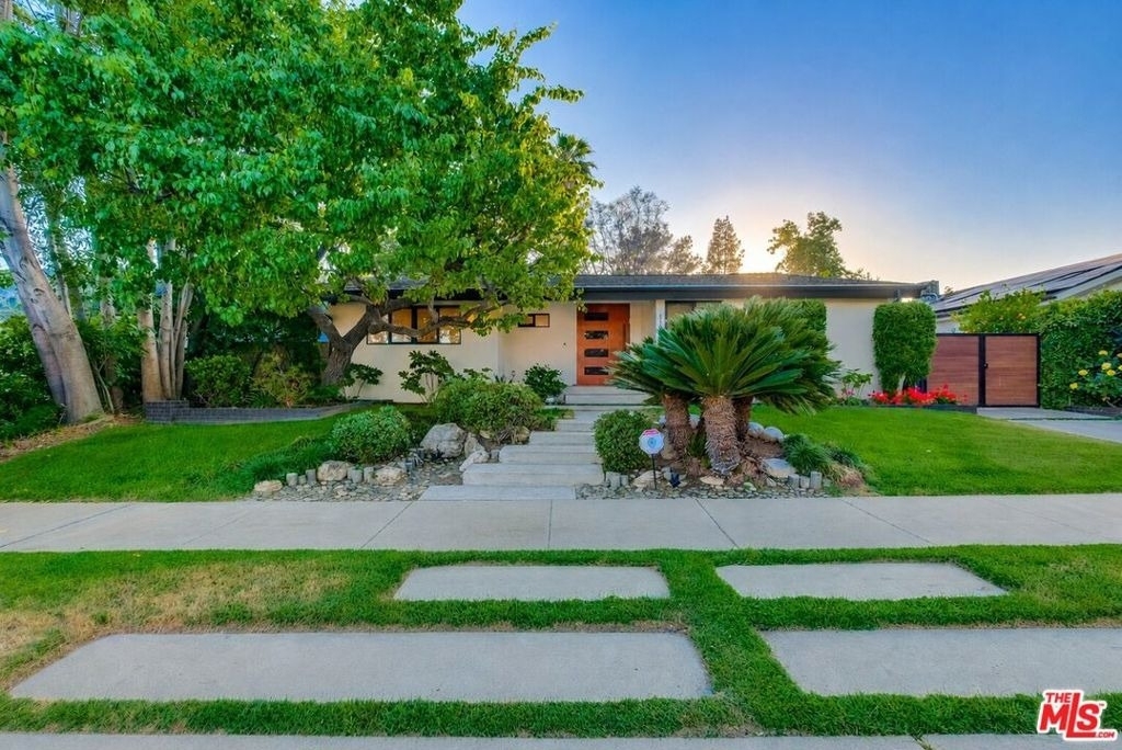 5715 Corteen Place - Photo 0