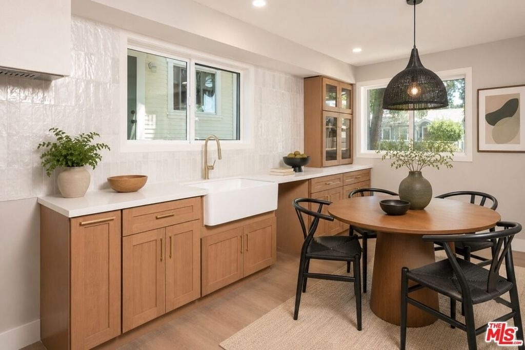 591 E 9th Street - Photo 1