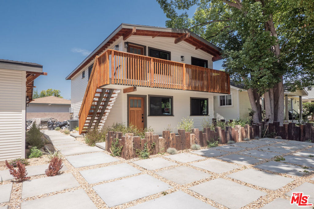 593 E 9th Street - Photo 2