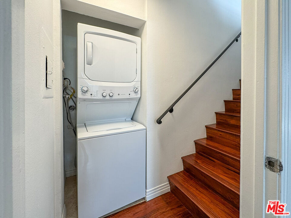 1733 Malcolm Avenue - Photo 21