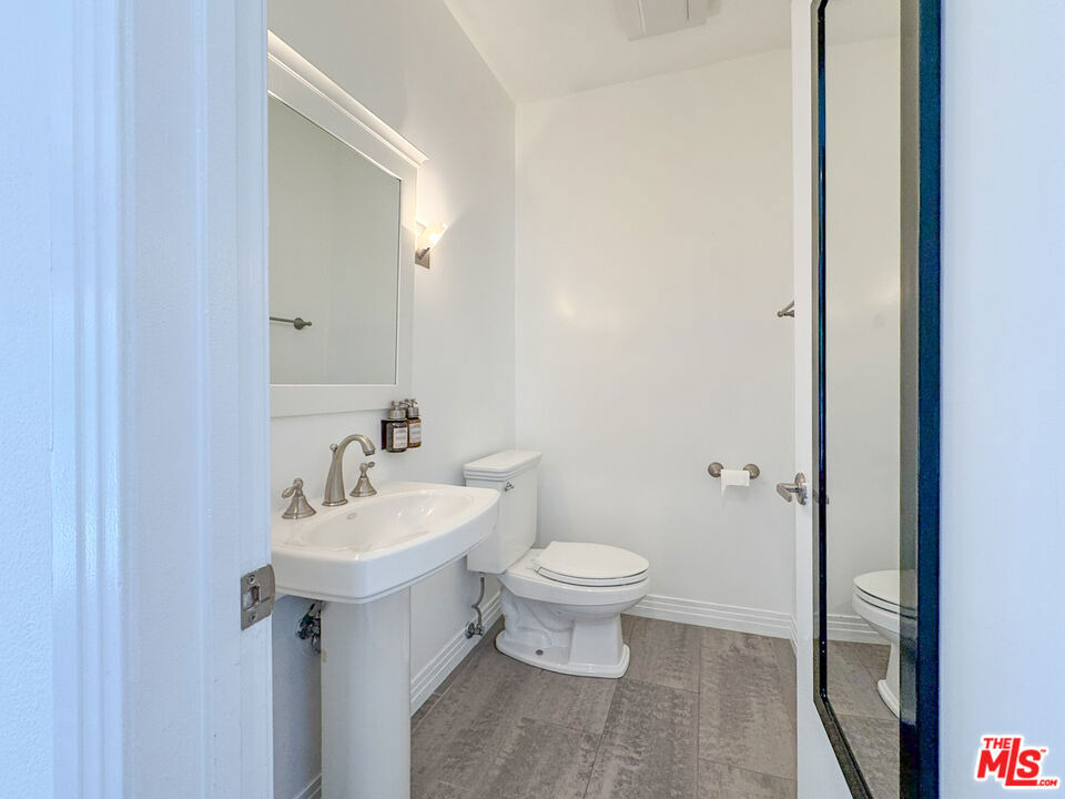 1733 Malcolm Avenue - Photo 15