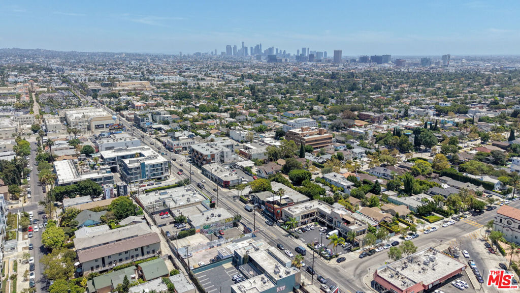 5760 Melrose Avenue - Photo 12