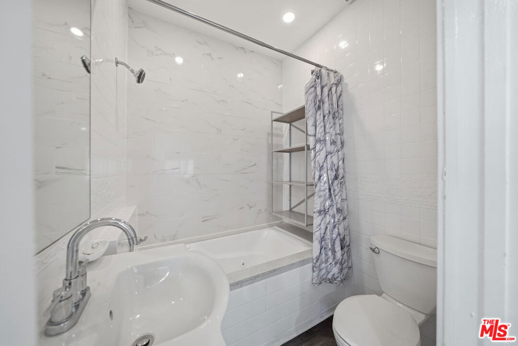 5760 Melrose Avenue - Photo 8