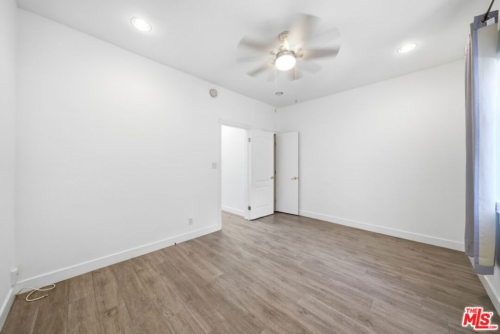 5760 Melrose Avenue - Photo 6