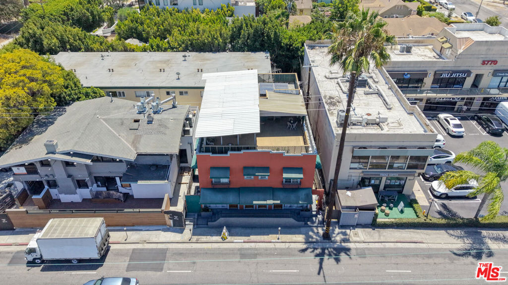 5754 Melrose Avenue - Photo 13