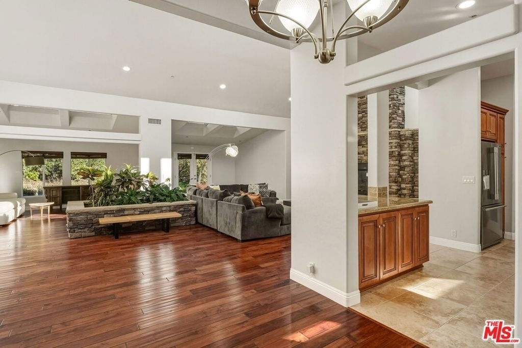 3699 Kanan Road - Photo 5
