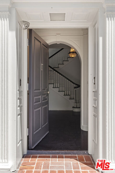 1910 Outpost Drive - Photo 2