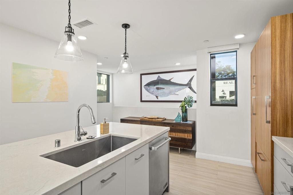 2925 Upshur - Photo 9