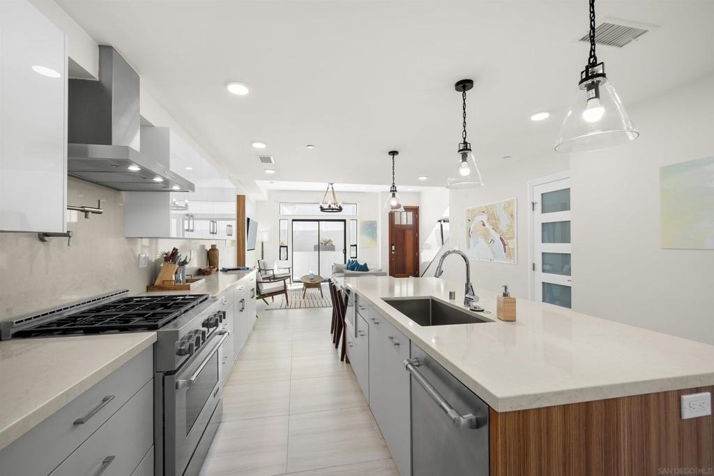 2925 Upshur - Photo 7