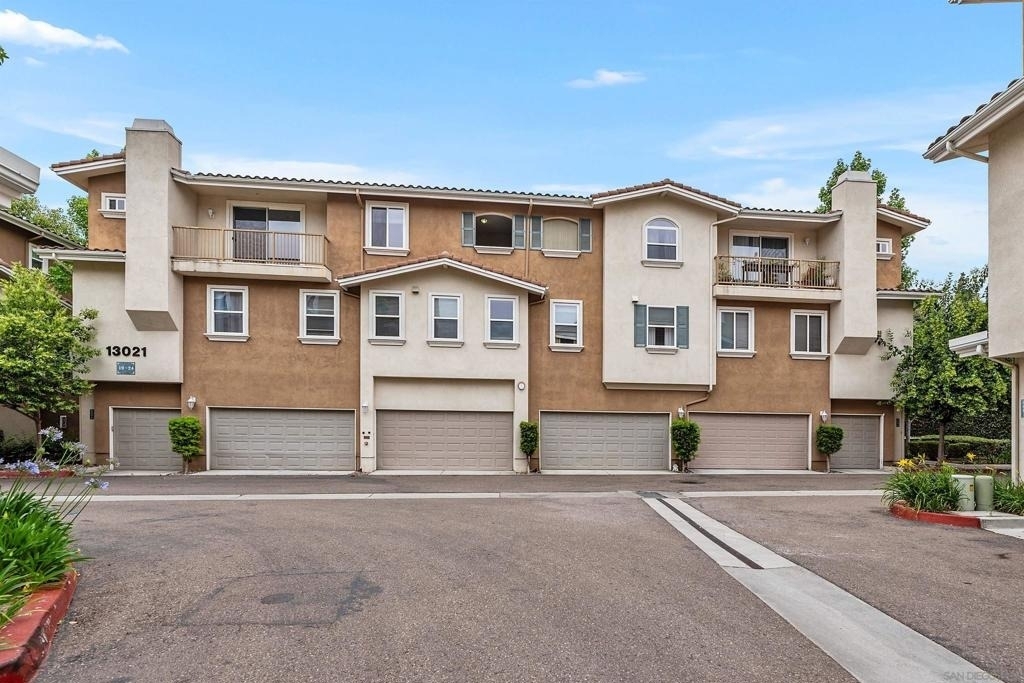 13021 Evening Creek Dr S - Photo 3