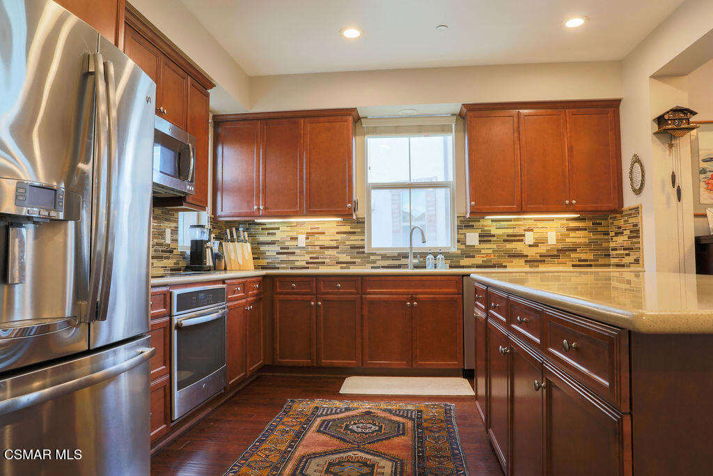 211 Westpark Court - Photo 5