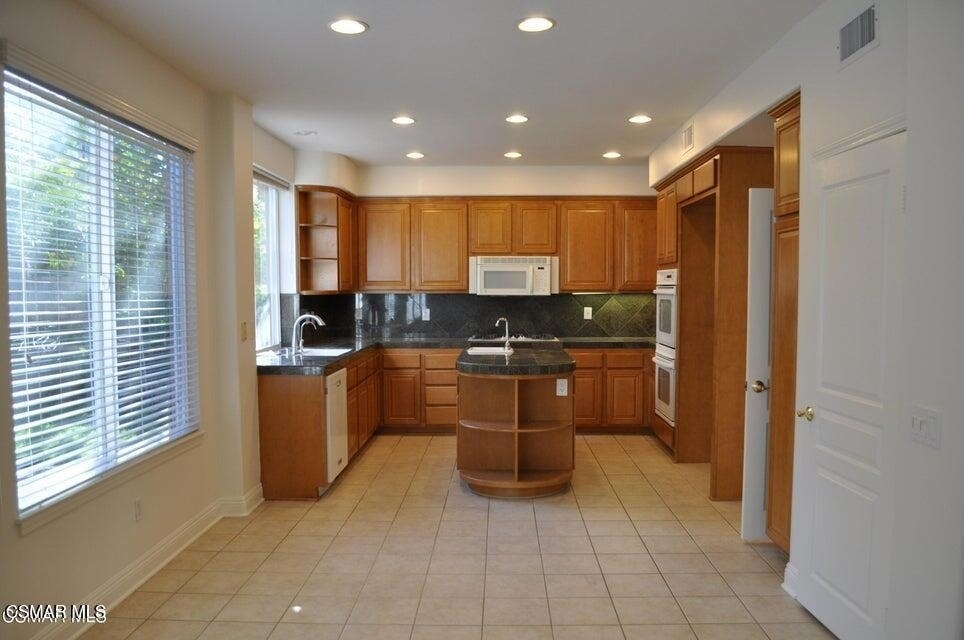 1596 Blue Canyon Street - Photo 5