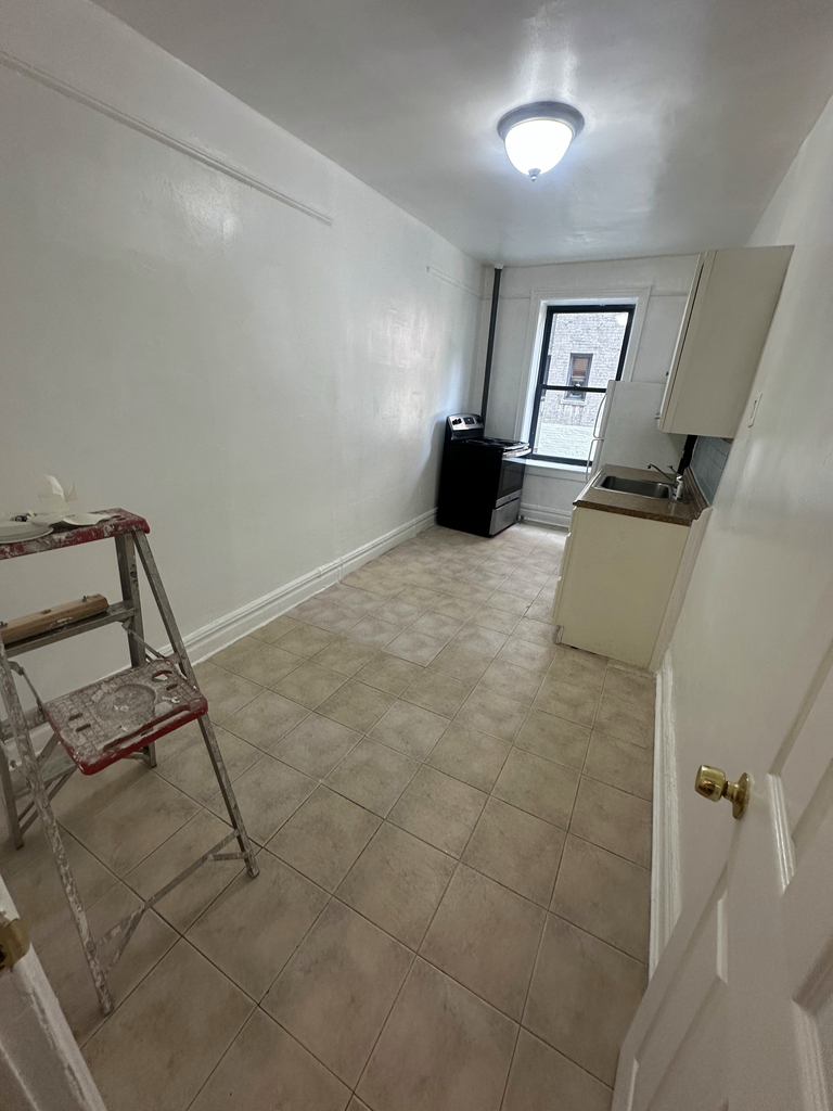 41-41 46th Street - Photo 6
