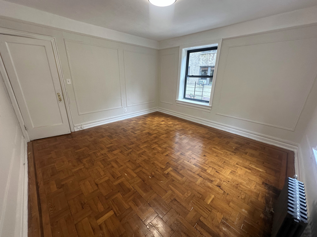 41-41 46th Street - Photo 16
