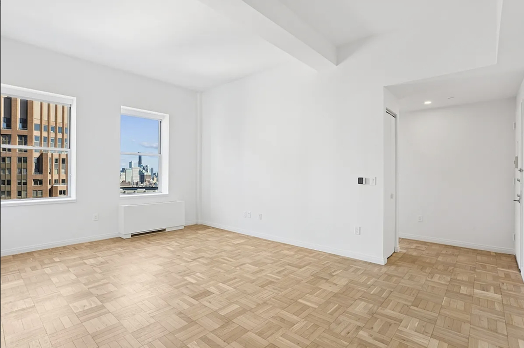 10 Exchange Place - Photo 0