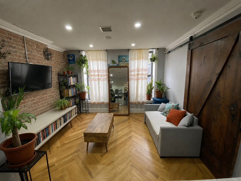 1100 Jefferson Avenue - Photo 0