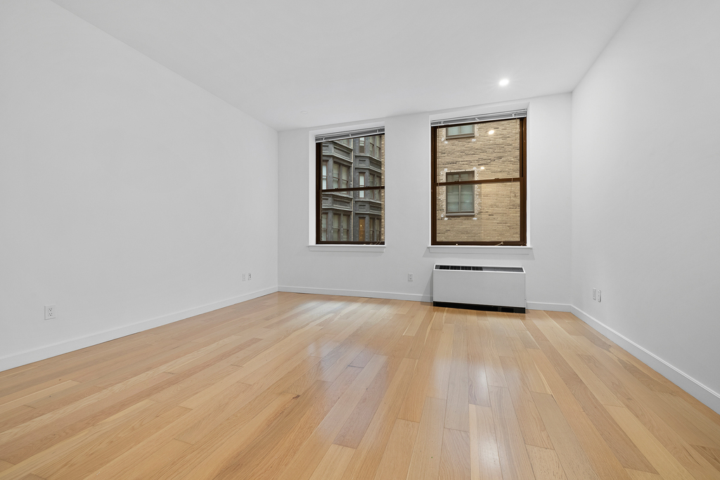 37 Wall Street - Photo 1