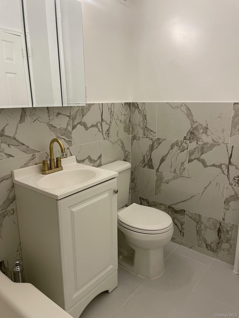 16420 Highland Avenue - Photo 8