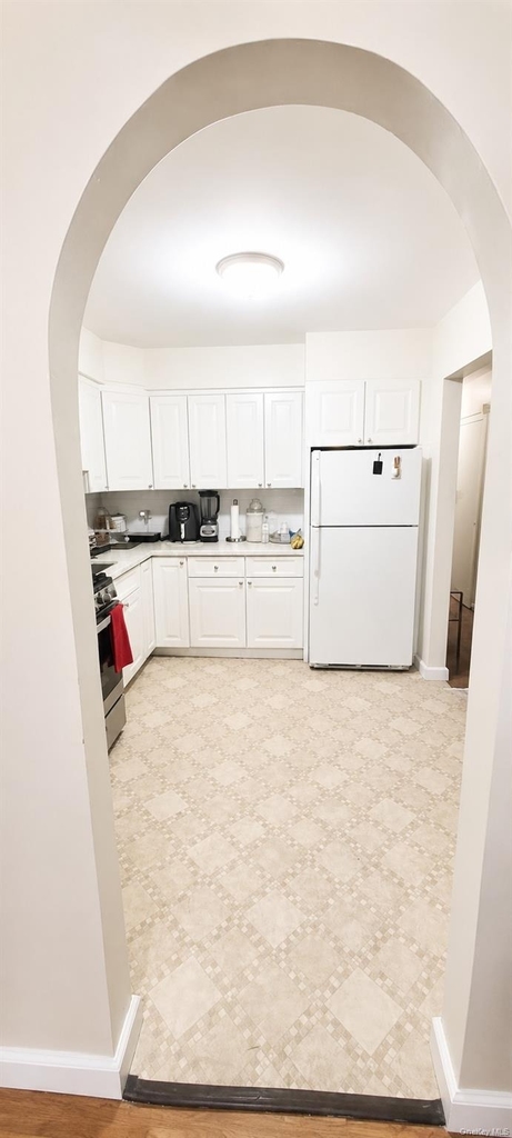 9206 242nd Street - Photo 1