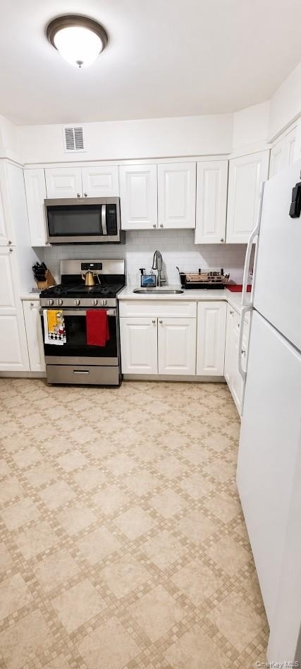 9206 242nd Street - Photo 0