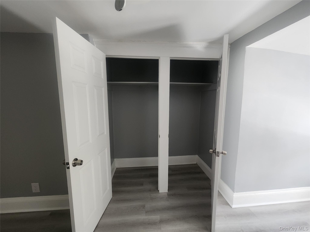 8203 Myrtle Avenue - Photo 4