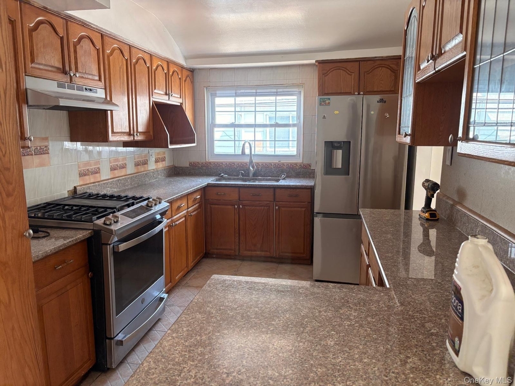 140-28 161st Street - Photo 0