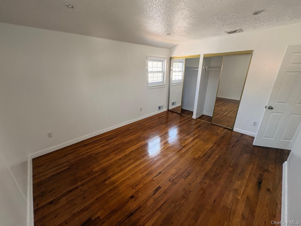 140-28 161st Street - Photo 3