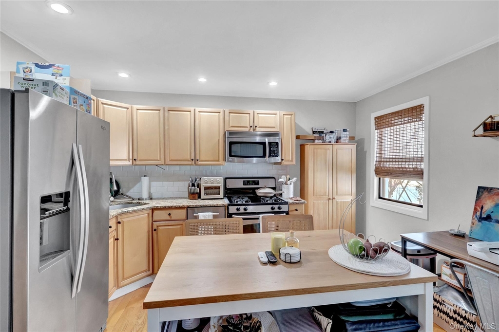 65 W Broadway - Photo 5