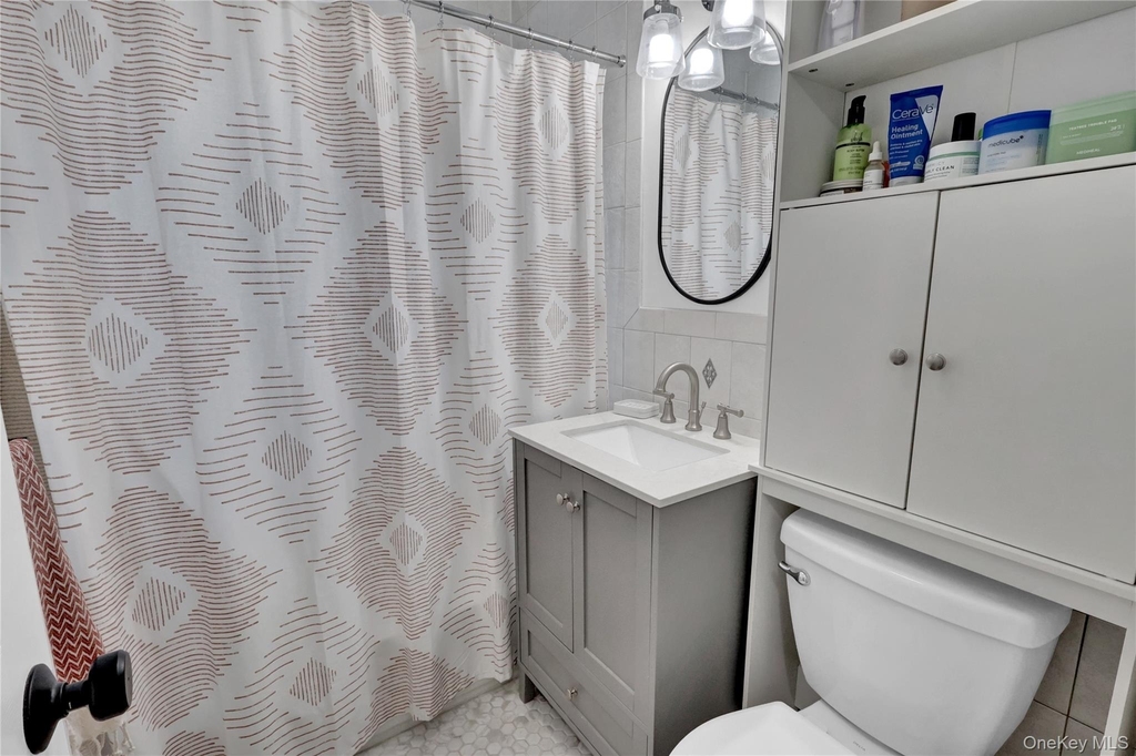 65 W Broadway - Photo 10