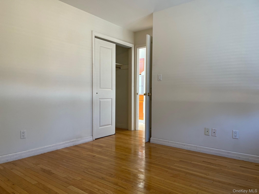 245-33 60th Avenue - Photo 6