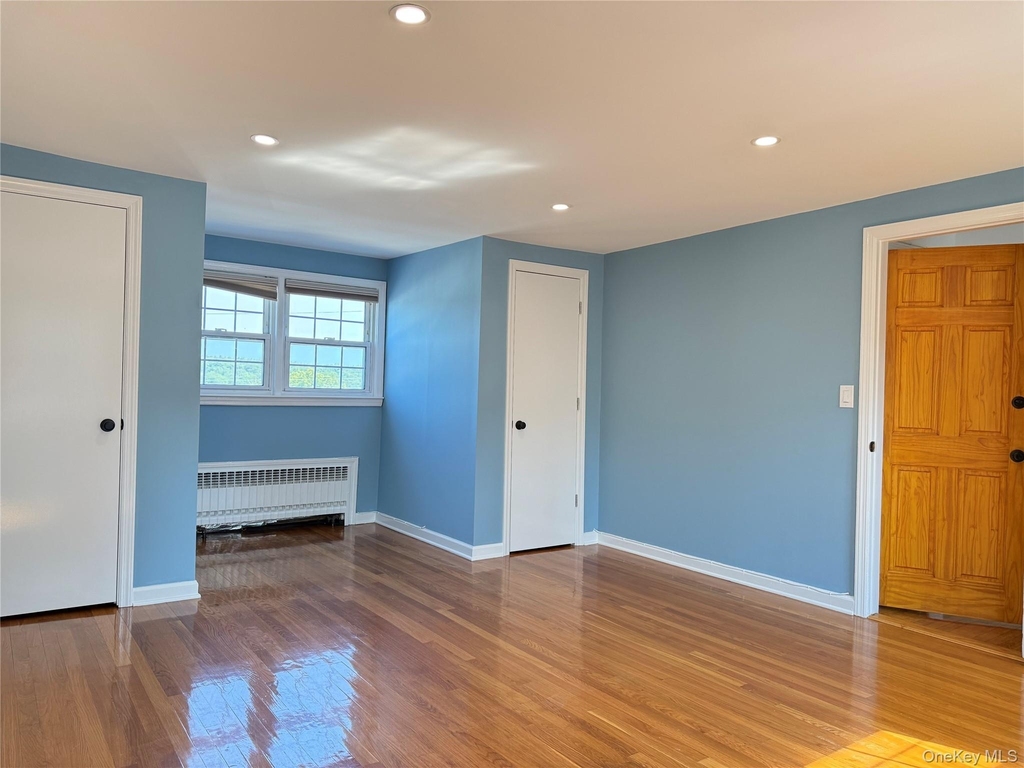 270 Gainsborg Avenue E - Photo 10