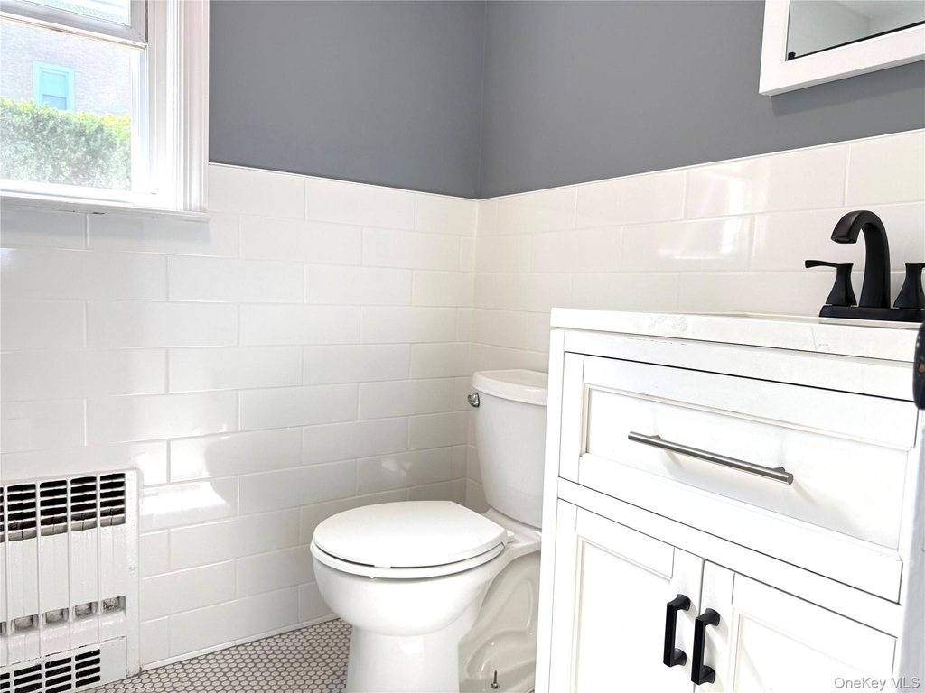 270 Gainsborg Avenue E - Photo 7
