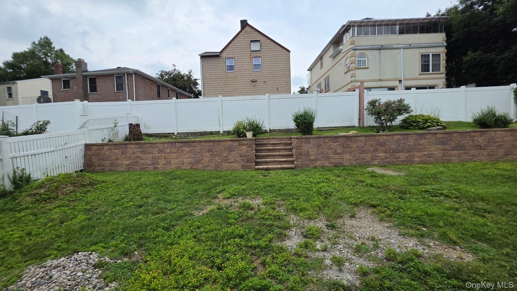28 Roundhill Drive - Photo 8